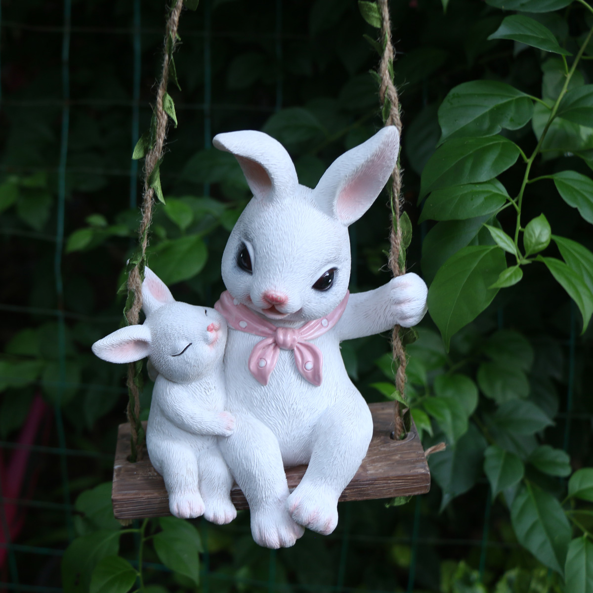 Adorable 1pc Resin Swing Rabbi - Gardening Tools Store recensie en prijs
